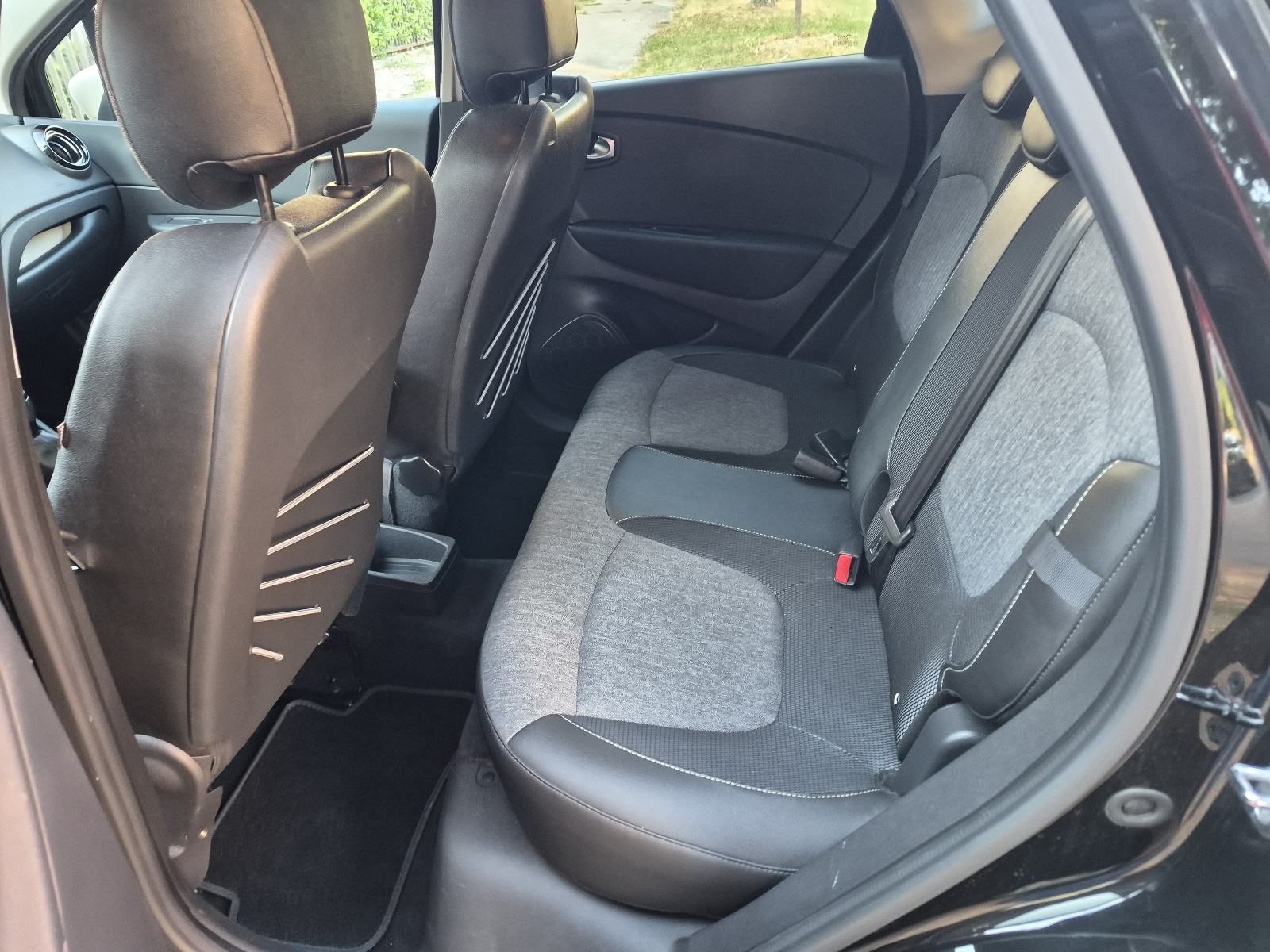 Renault Captur TCe, fotografija 14