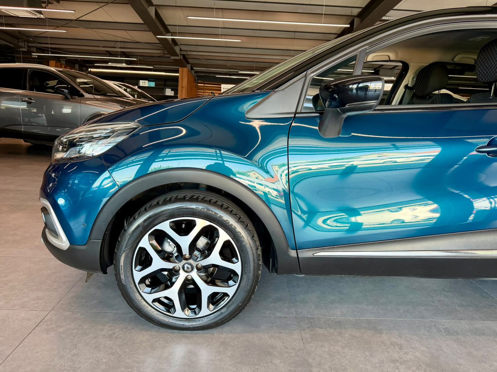 Renault Captur 0.9 TCe NAVI • KLIMA • REGISTRIRAN • LEASING: 240,00€, fotografija 11