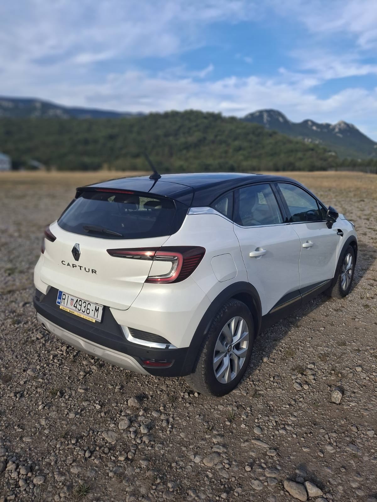 Renault Captur TCe, fotografija 4