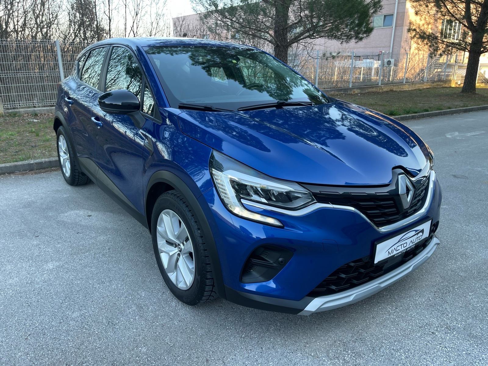 Renault Captur TCe TOP STANJE!!!!, fotografija 7