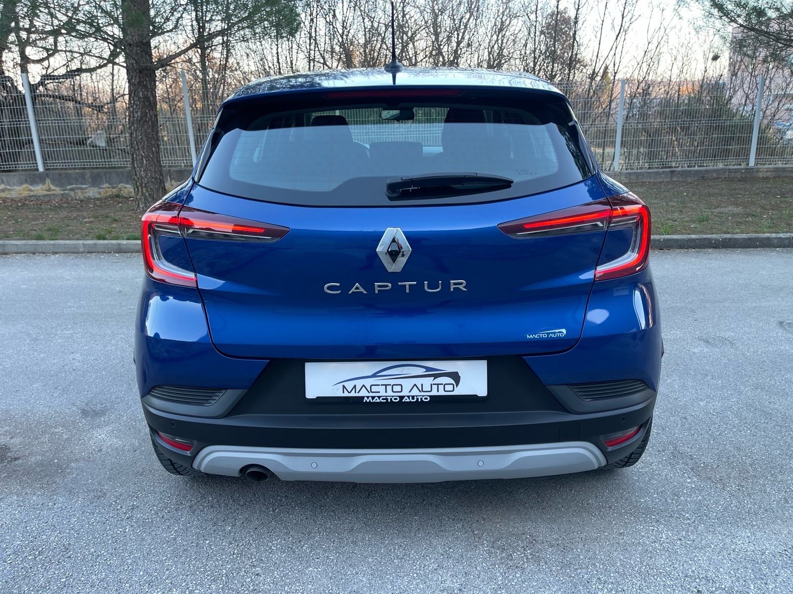 Renault Captur TCe TOP STANJE!!!!, fotografija 12