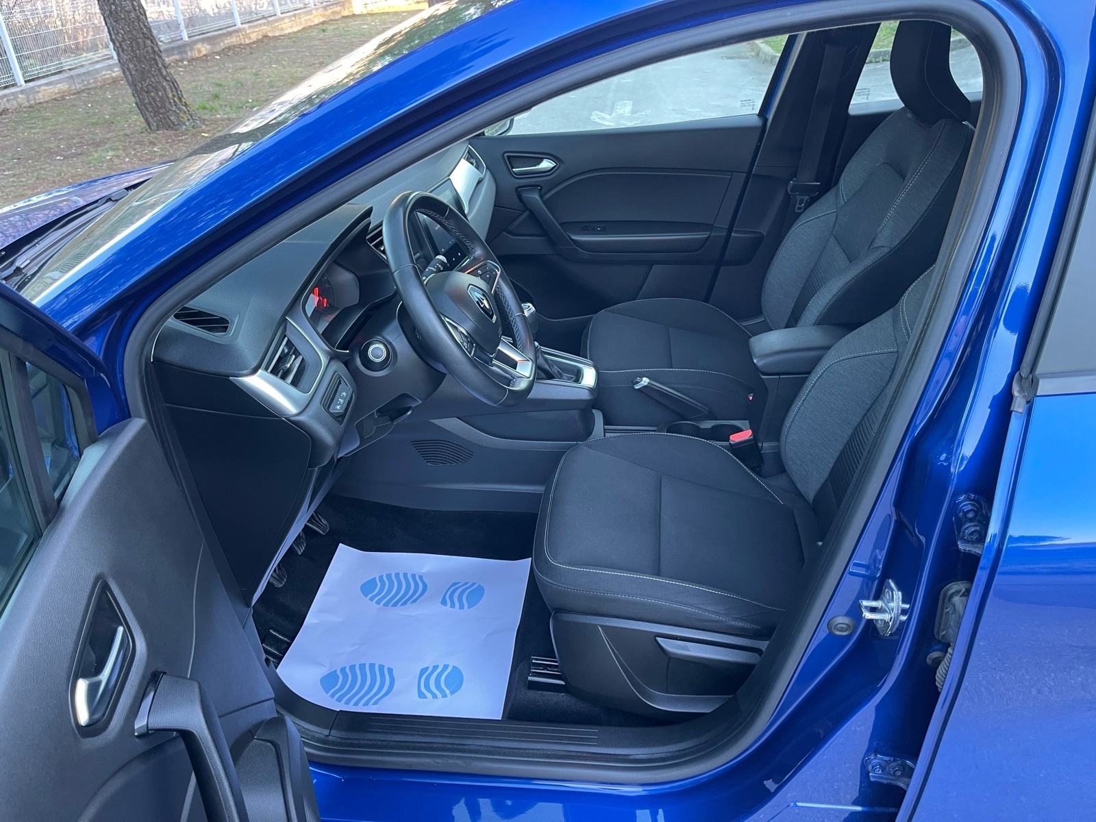 Renault Captur TCe TOP STANJE!!!!, fotografija 14