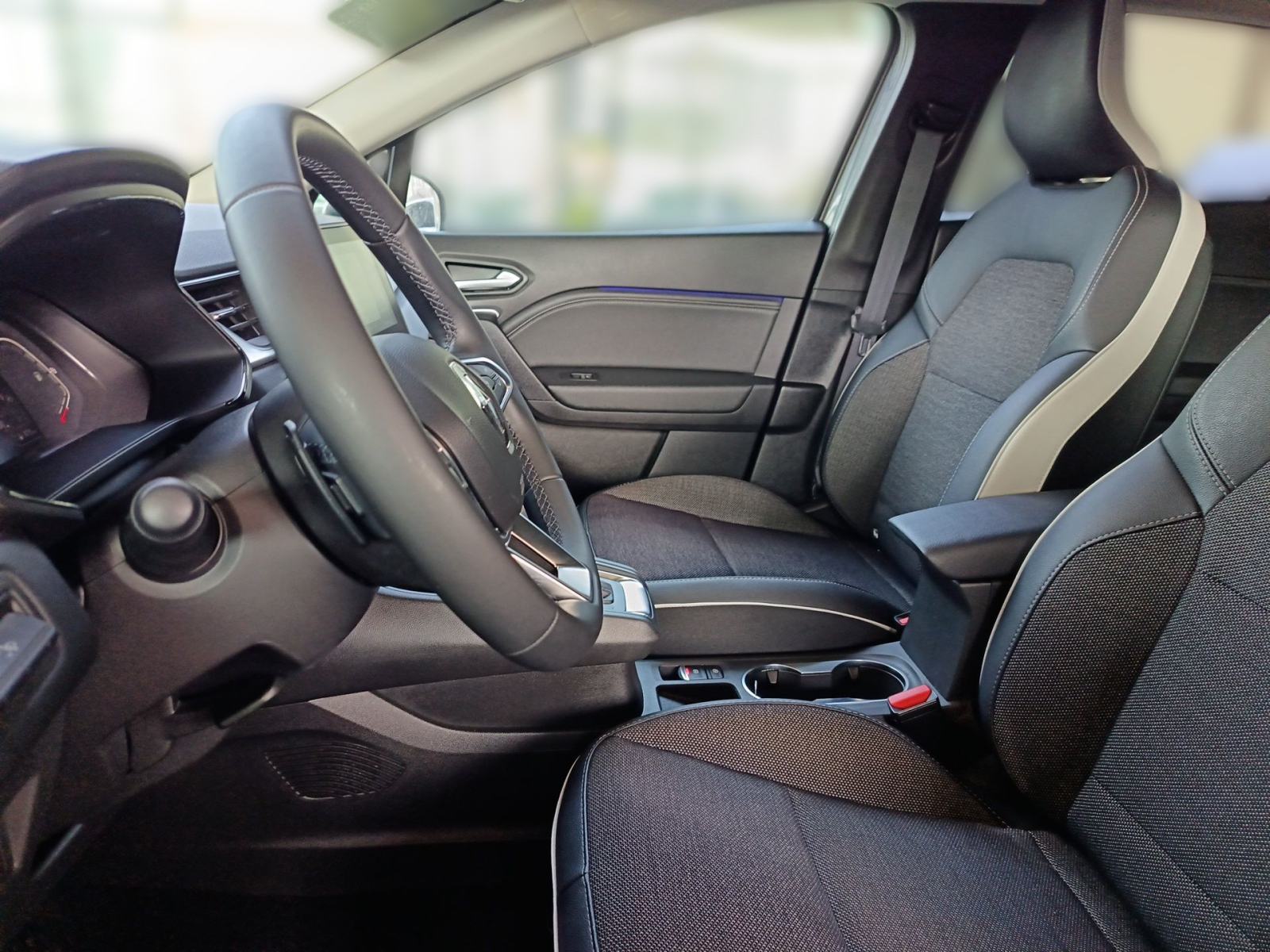 Renault Captur Techno TCe 140 EDC - 3 godine jamstva, fotografija 16