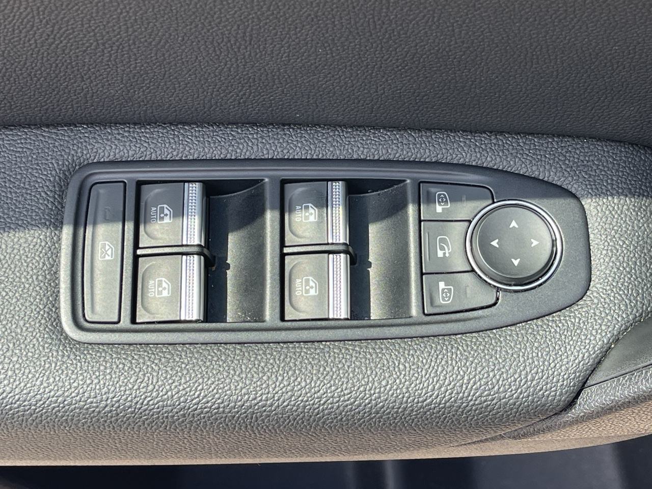 Renault Captur Techno TCe 90, fotografija 14