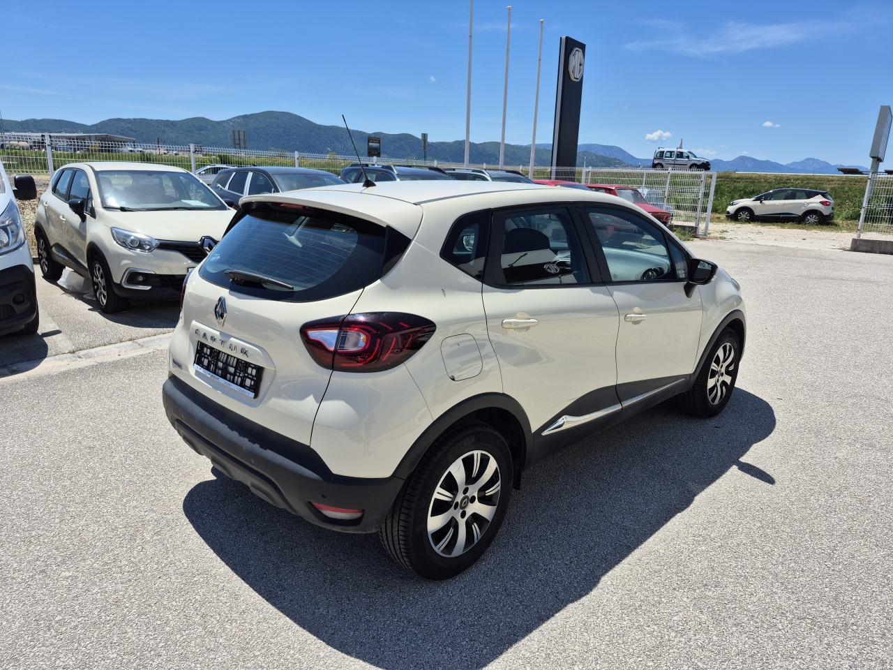 Renault Captur ZEN 0.9 TCE, fotografija 3