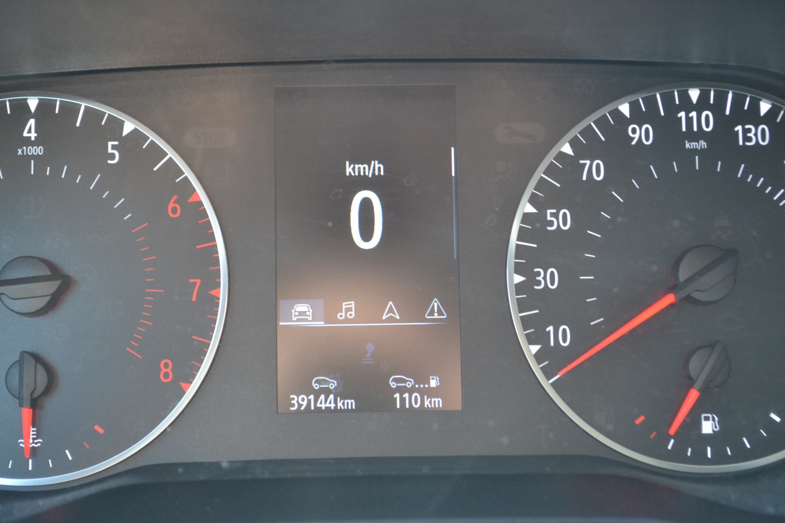 Renault Clio 1.0 SCe *** LEASING BEZ UČEŠĆA *** RATA 165€ *** SERVISNA, fotografija 9