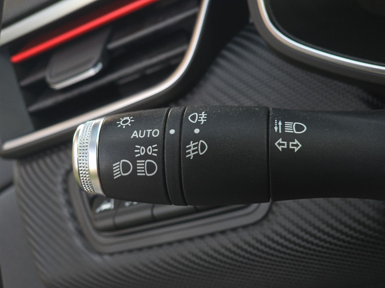 Renault Clio 1,0 TCe 100 ⭐RS Line⭐AMBIJENT RASVJETA, GRIJANJE SJEDALA, fotografija 17
