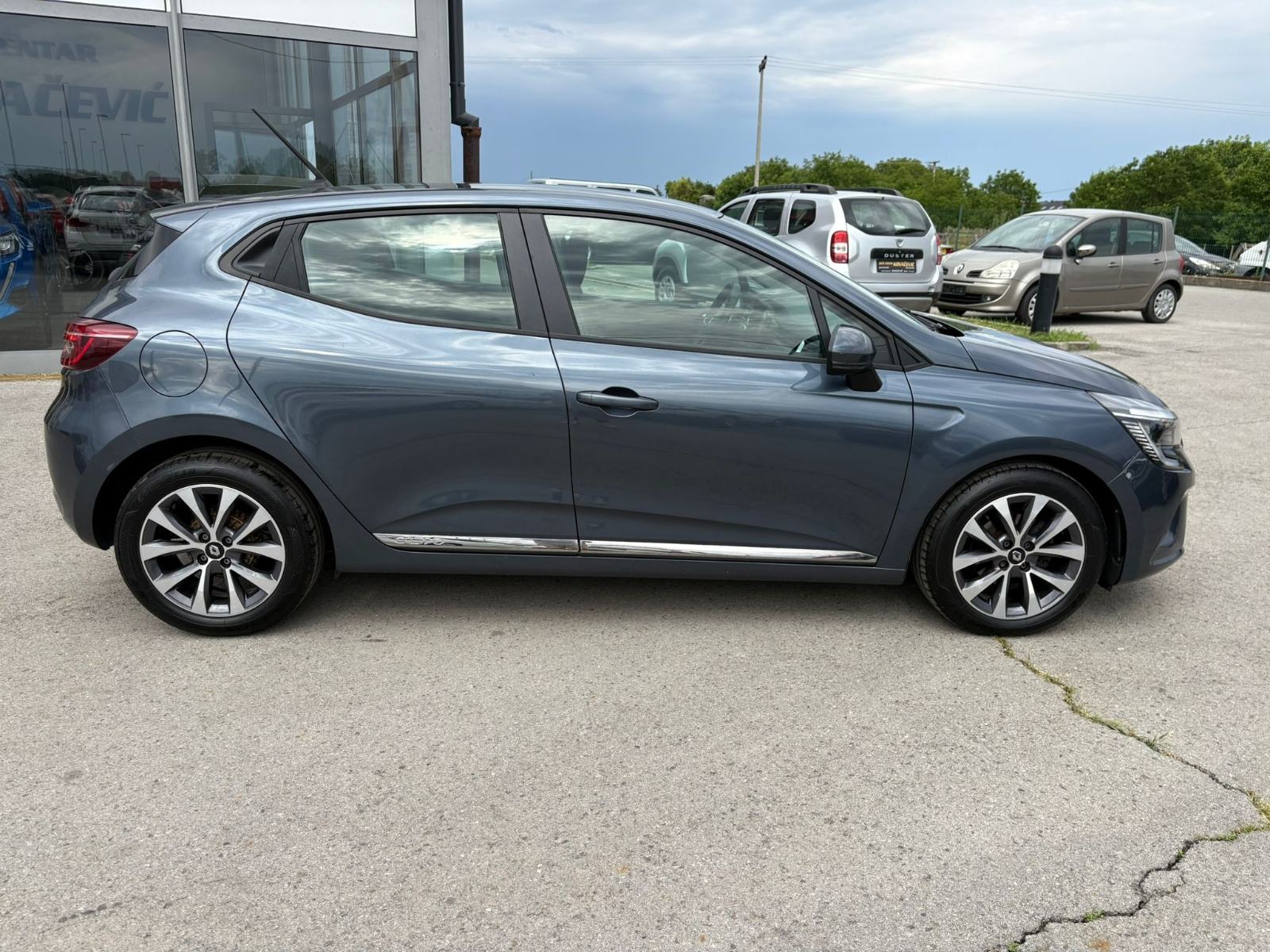 Renault Clio V ● 1.0 TCe ● 2019.god., fotografija 3