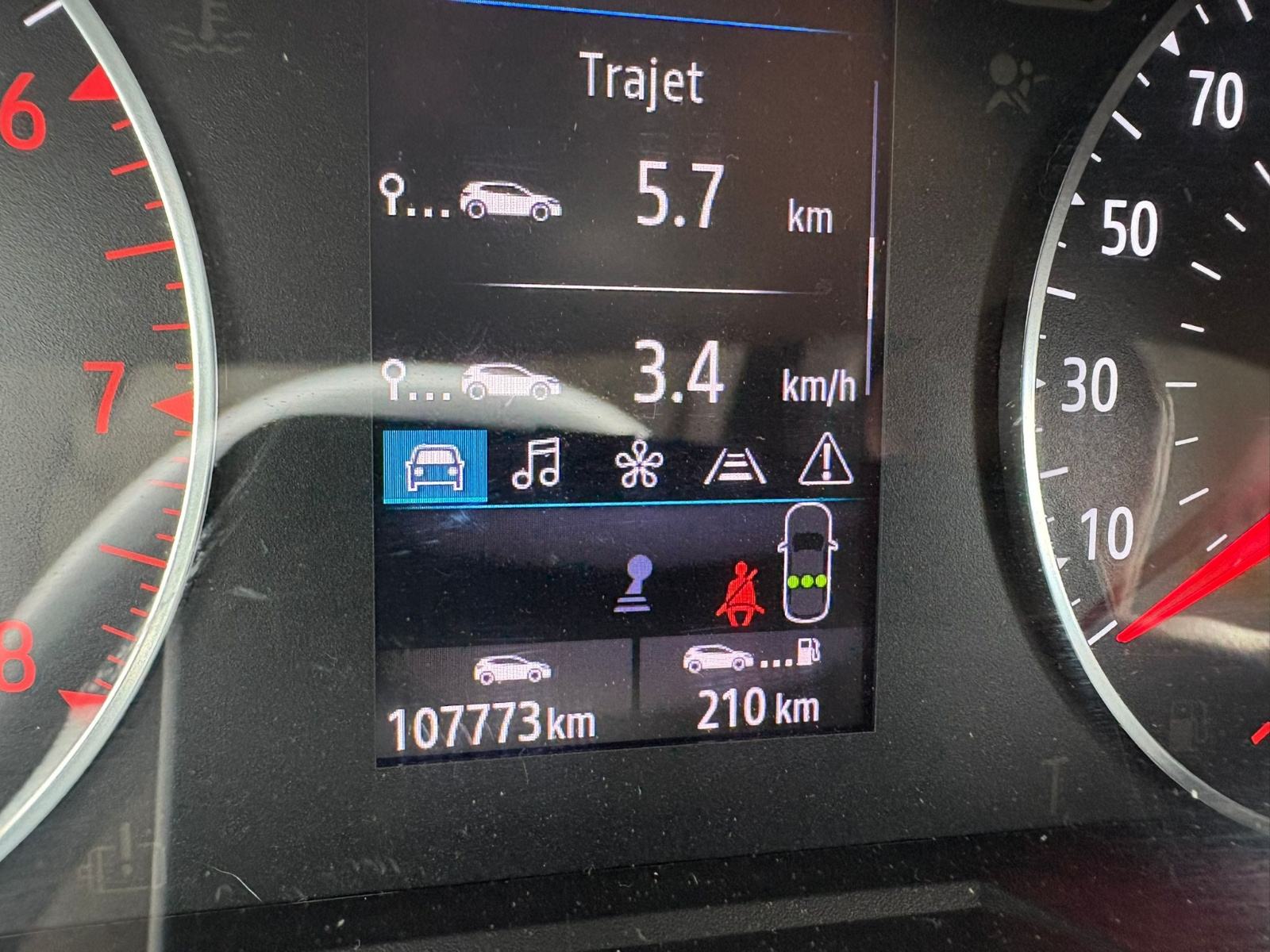 Renault Clio V ● 1.0 TCe ● 2019.god., fotografija 16