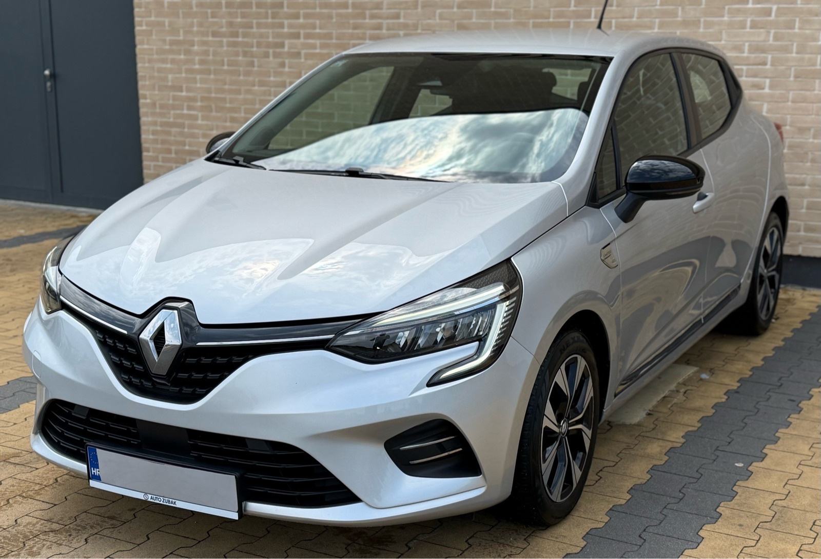 Renault Clio 1.0 TCe Limited•FULL LED•KAO NOV•GARANCIJA, pogled izvana - slika 2