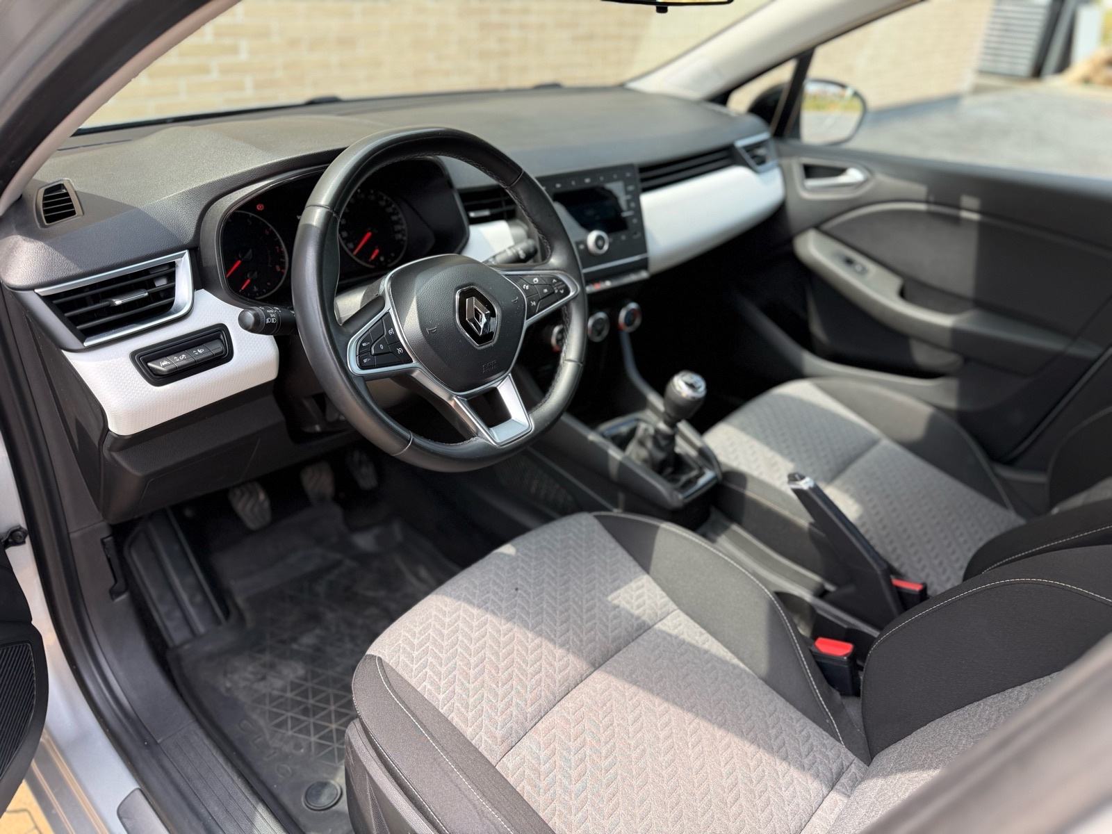 Renault Clio 1.0 TCe Limited•FULL LED•KAO NOV•GARANCIJA, fotografija 16