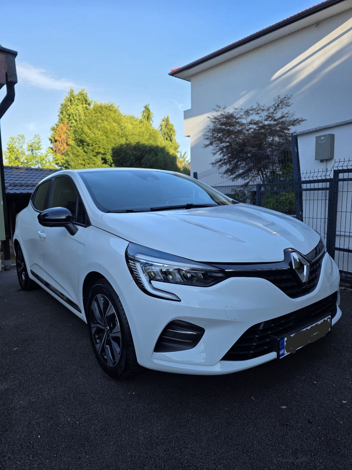 Renault Clio 1.0 TCe+LPG•100ks•16 600km•2023.god.•reg.4/27•GARANCIJA, fotografija 3