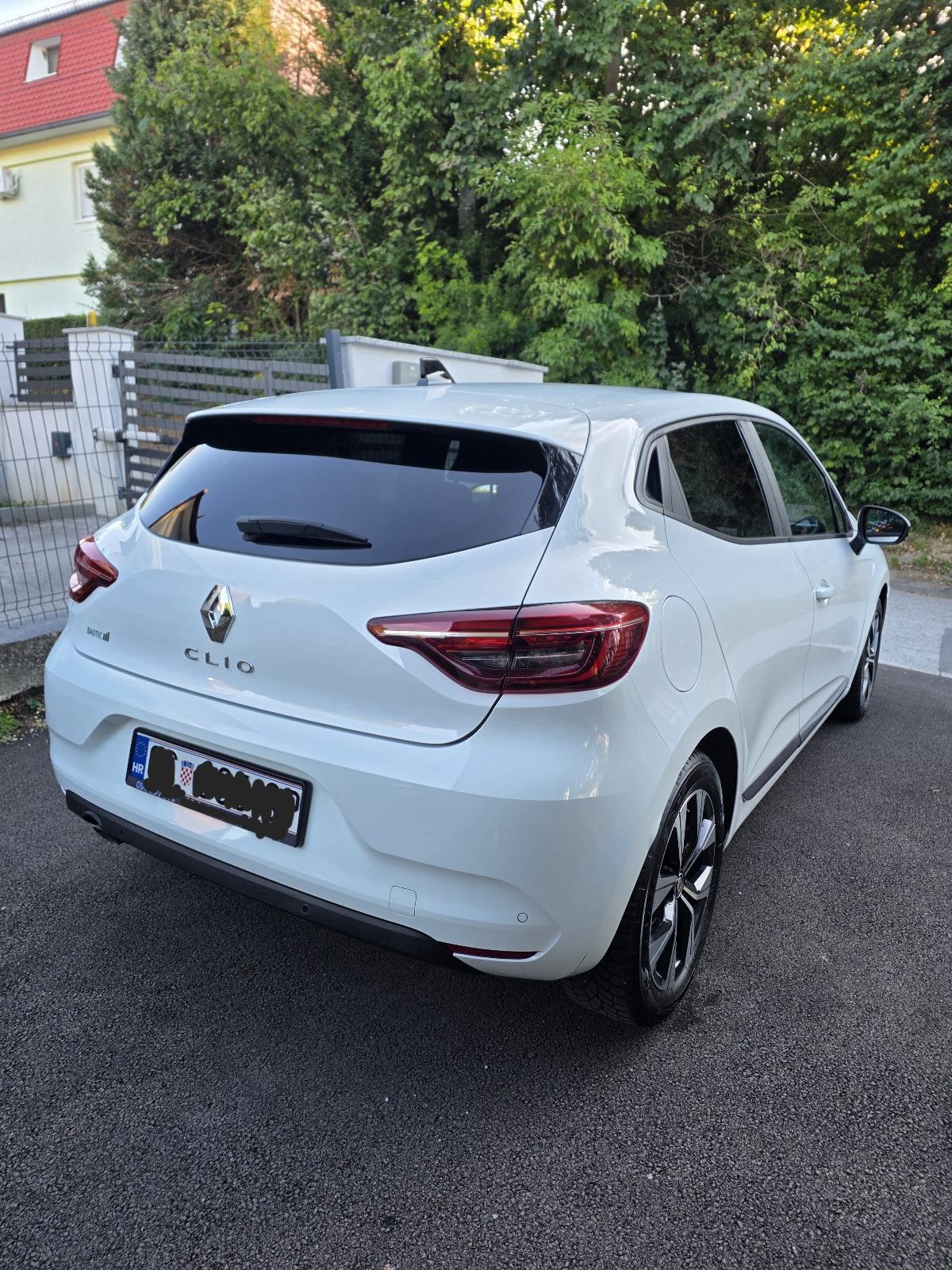 Renault Clio 1.0 TCe+LPG•100ks•16 600km•2023.god.•reg.4/27•GARANCIJA, fotografija 8