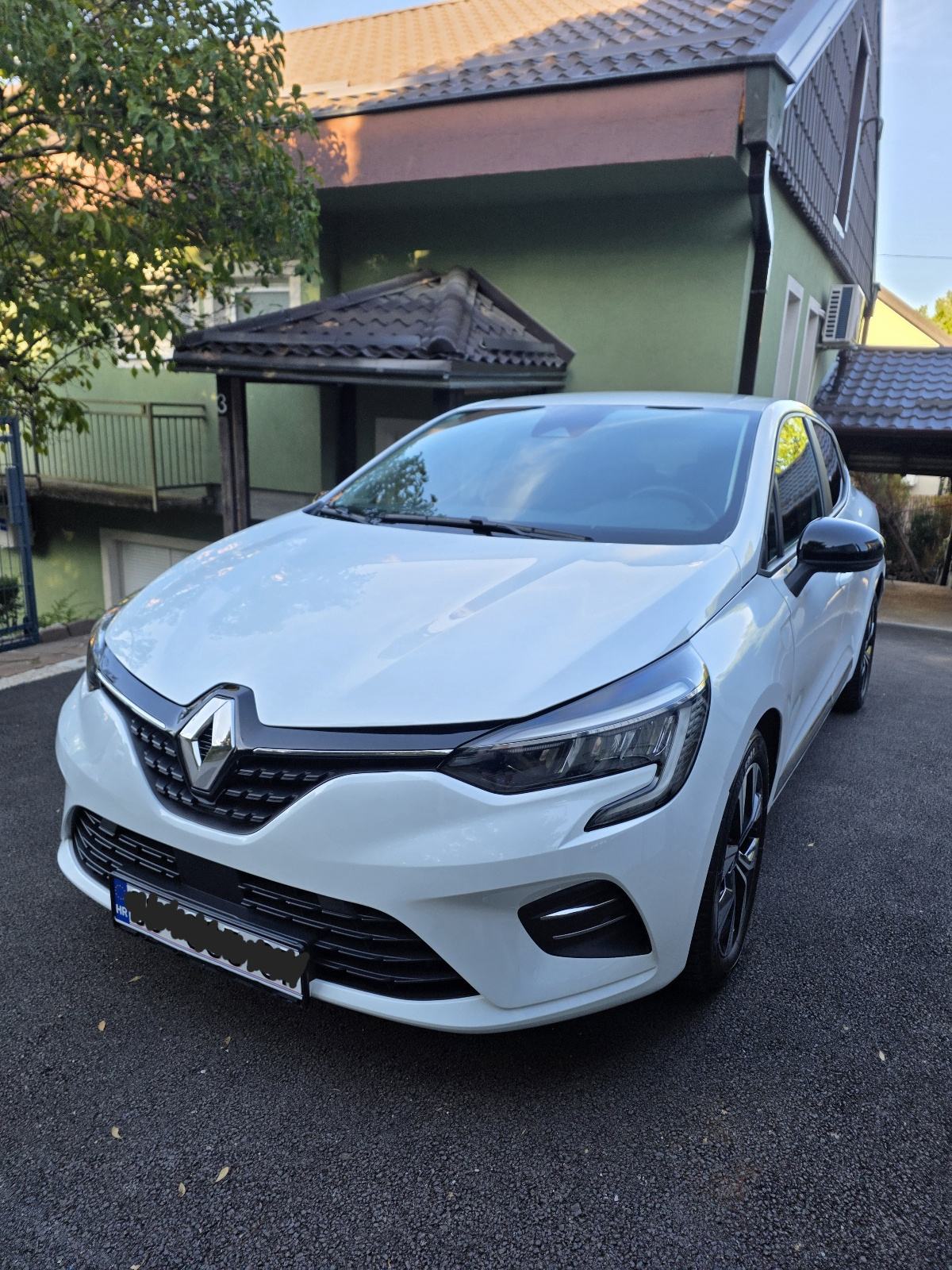 Renault Clio 1.0 TCe+LPG•100ks•16 600km•2023.god.•reg.4/27•GARANCIJA, fotografija 2