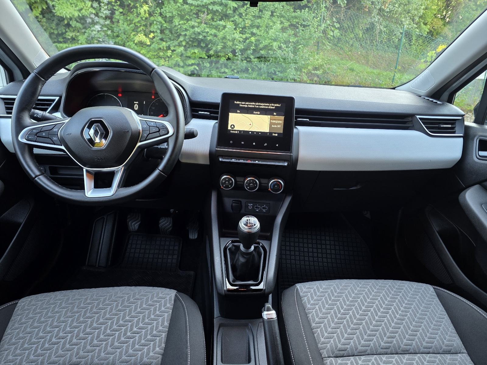 Renault Clio 1.0 TCe+LPG•100ks•16 600km•2023.god.•reg.4/27•GARANCIJA, fotografija 17