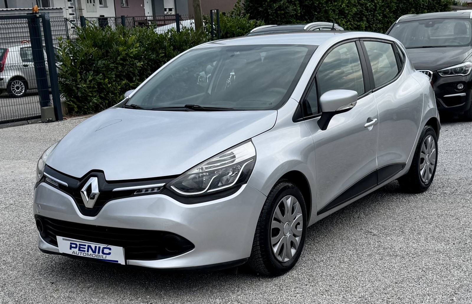 Renault Clio 1,2 16V = 121 000 km = Kupljen nov u HR, fotografija 2
