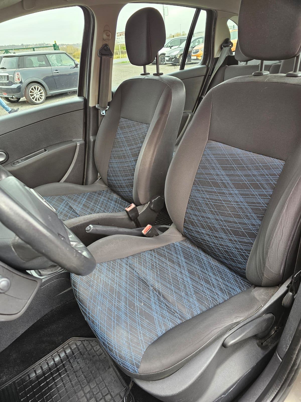 Renault Clio 1,2 16V , 121000 km , 2009 g. kartice 24/36 rata, fotografija 9