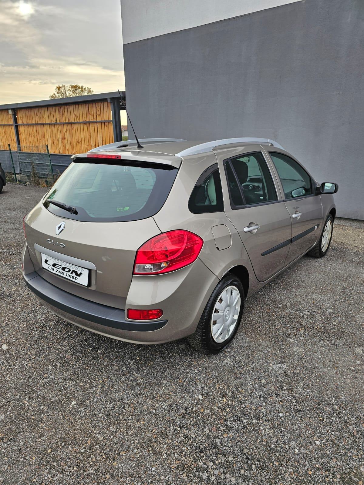 Renault Clio 1,2 16V , 121000 km , 2009 g. kartice 24/36 rata, fotografija 6