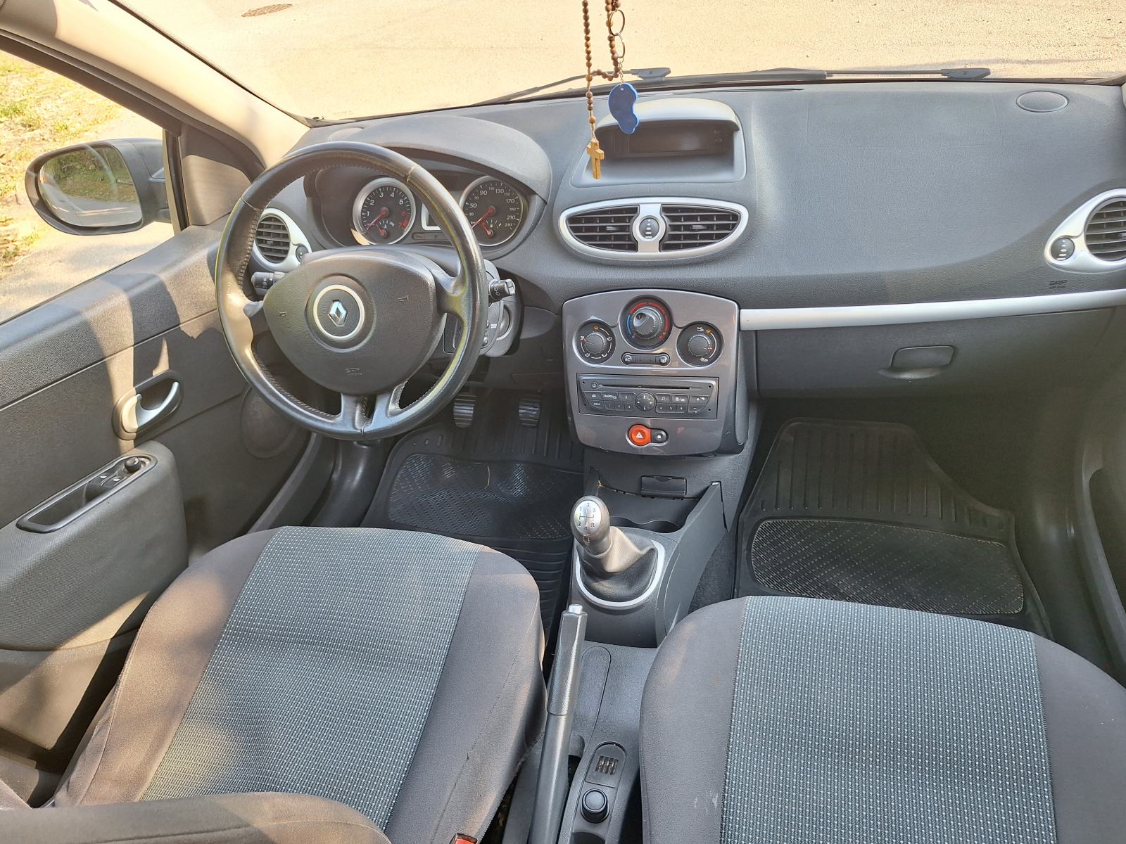 Renault Clio 1,2 16V 170 tkm, fotografija 10