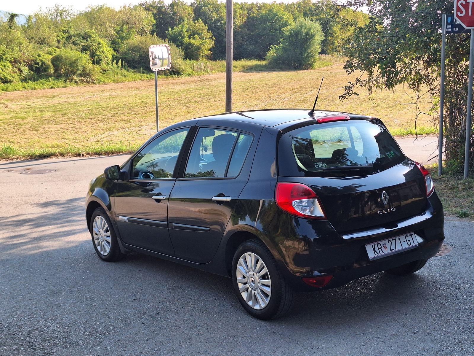 Renault Clio 1,2 16V 170 tkm, fotografija 7