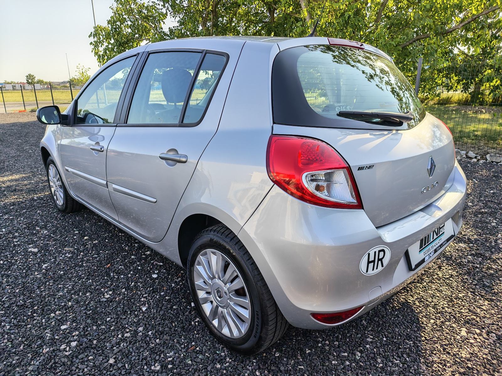 Renault Clio 1,2 16V *reg.11/2026*, fotografija 9
