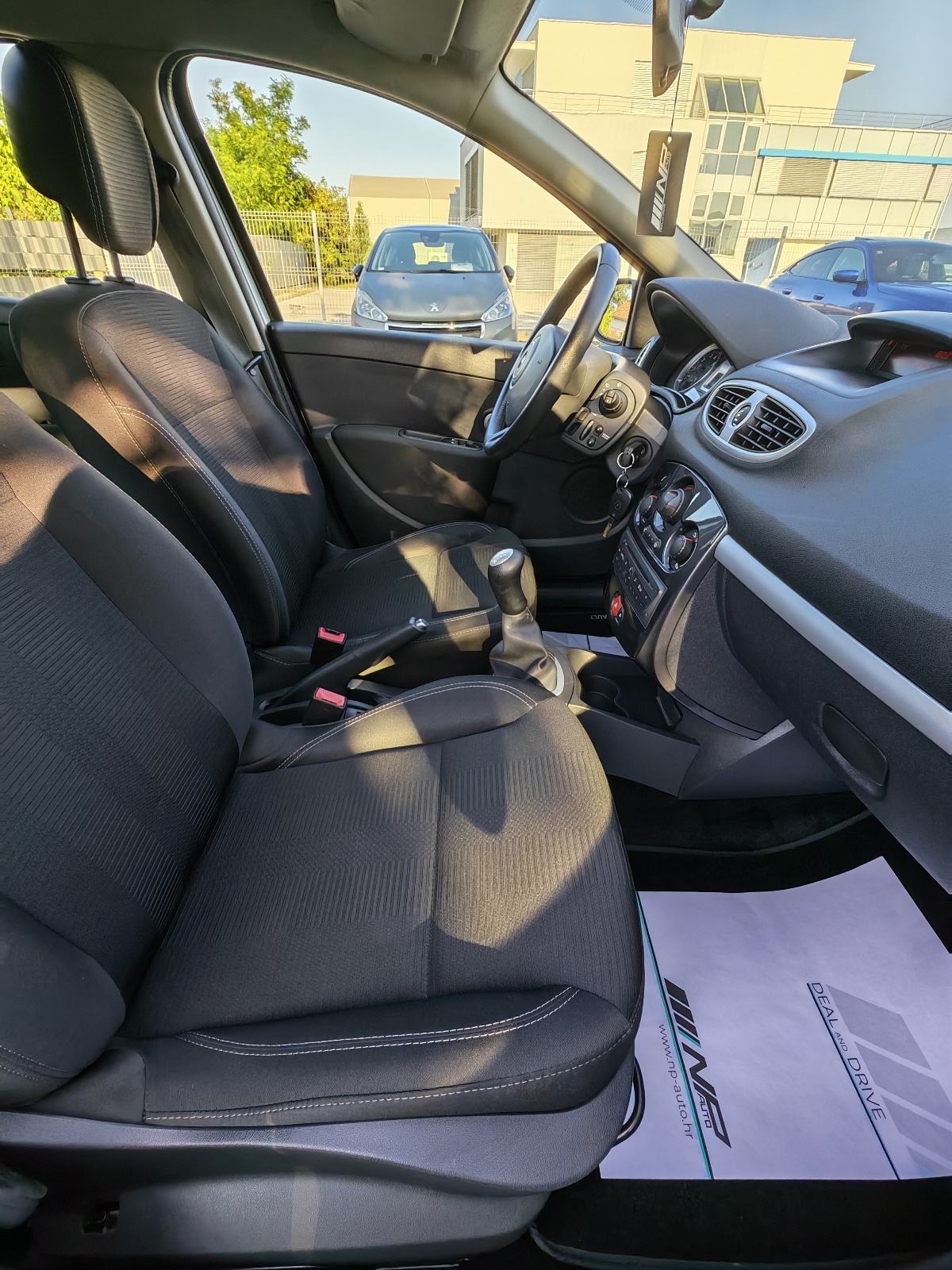 Renault Clio 1,2 16V *reg.11/2026*, fotografija 13