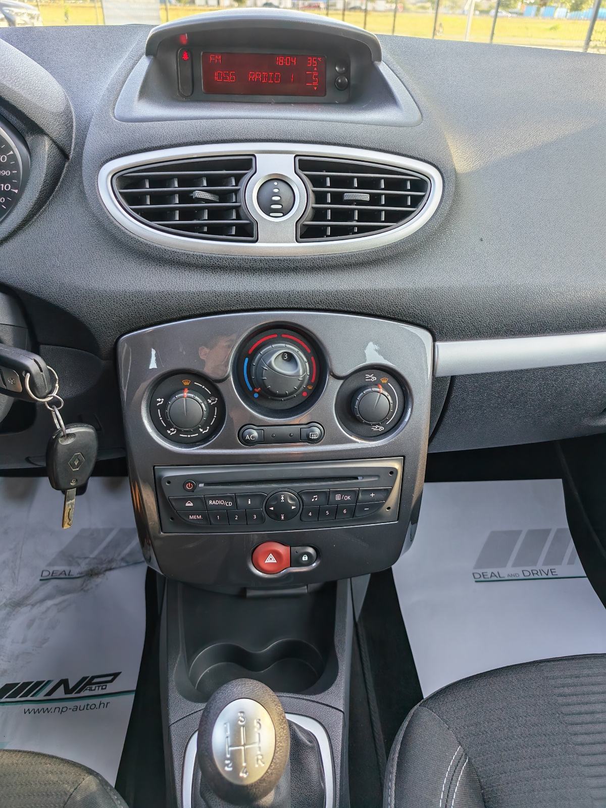 Renault Clio 1,2 16V *reg.11/2026*, fotografija 15