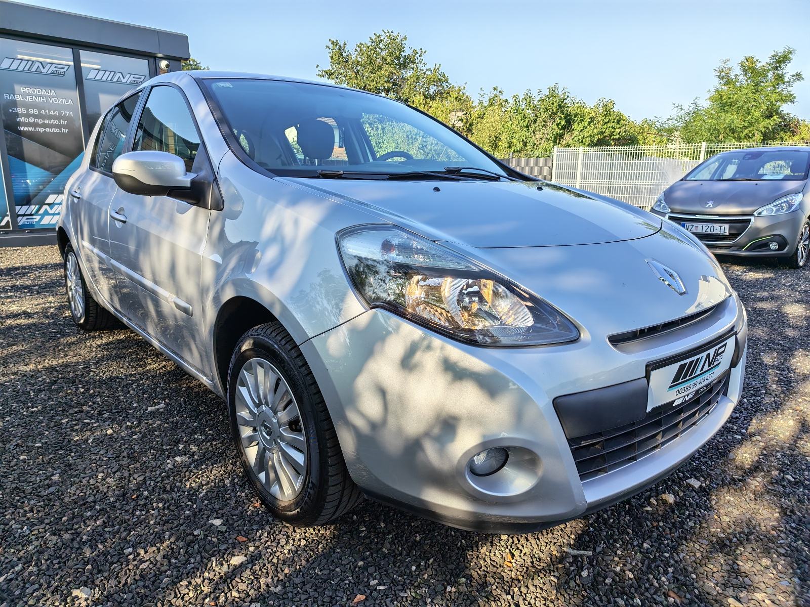 Renault Clio 1,2 16V *reg.11/2026*, fotografija 3