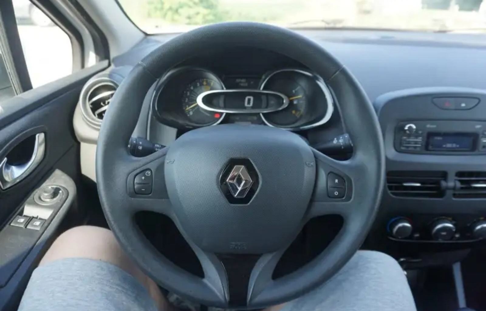89000 km, Renault Clio 1,2 16V, fotografija 9