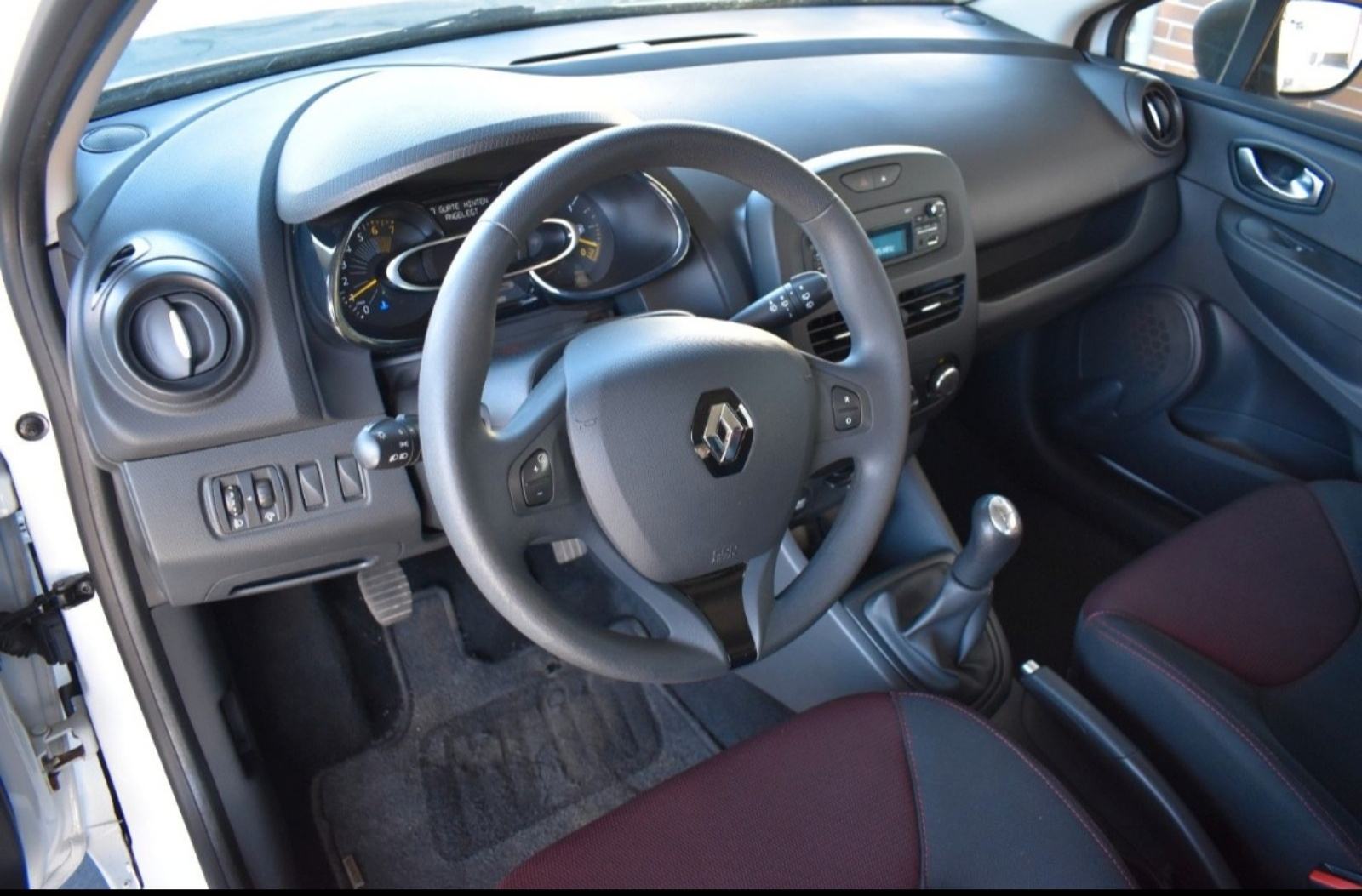 89000 km, Renault Clio 1,2 16V, fotografija 12