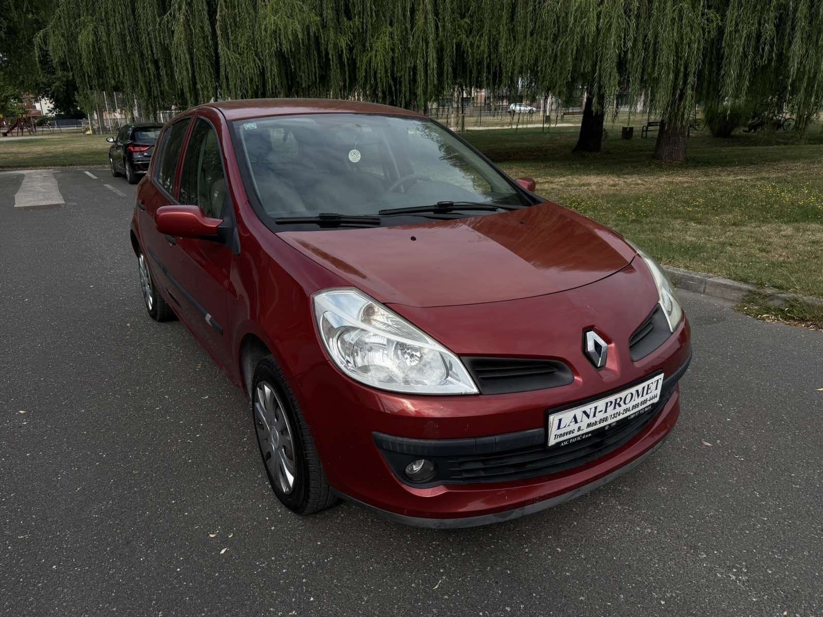 Renault Clio 1,2 16V, fotografija 1