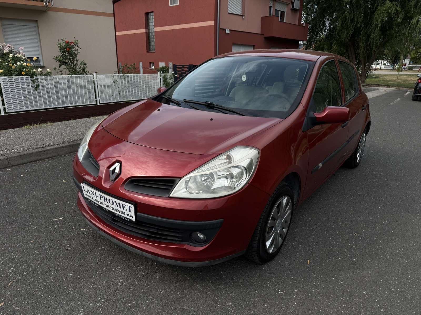 Renault Clio 1,2 16V, fotografija 2