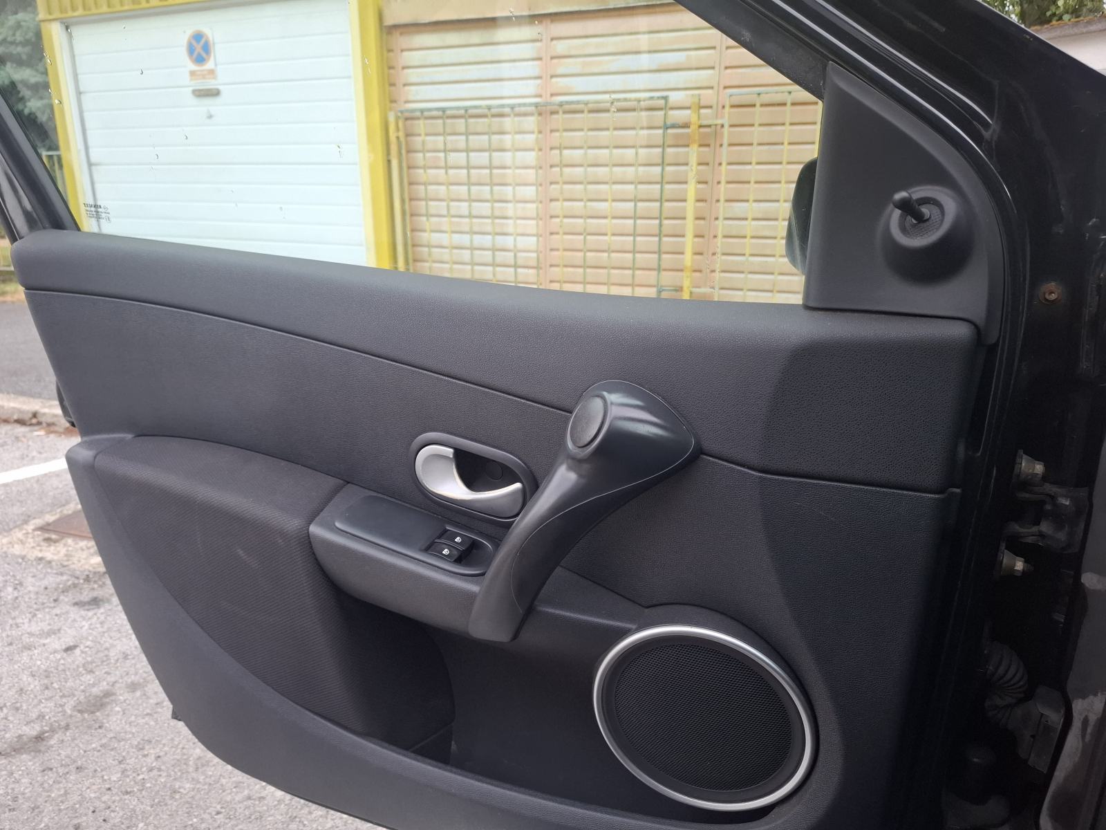 Renault Clio 1.2 i, 2007. SAMO 129000 KM, POTVRDA O KM, ODLIČAN !, fotografija 16