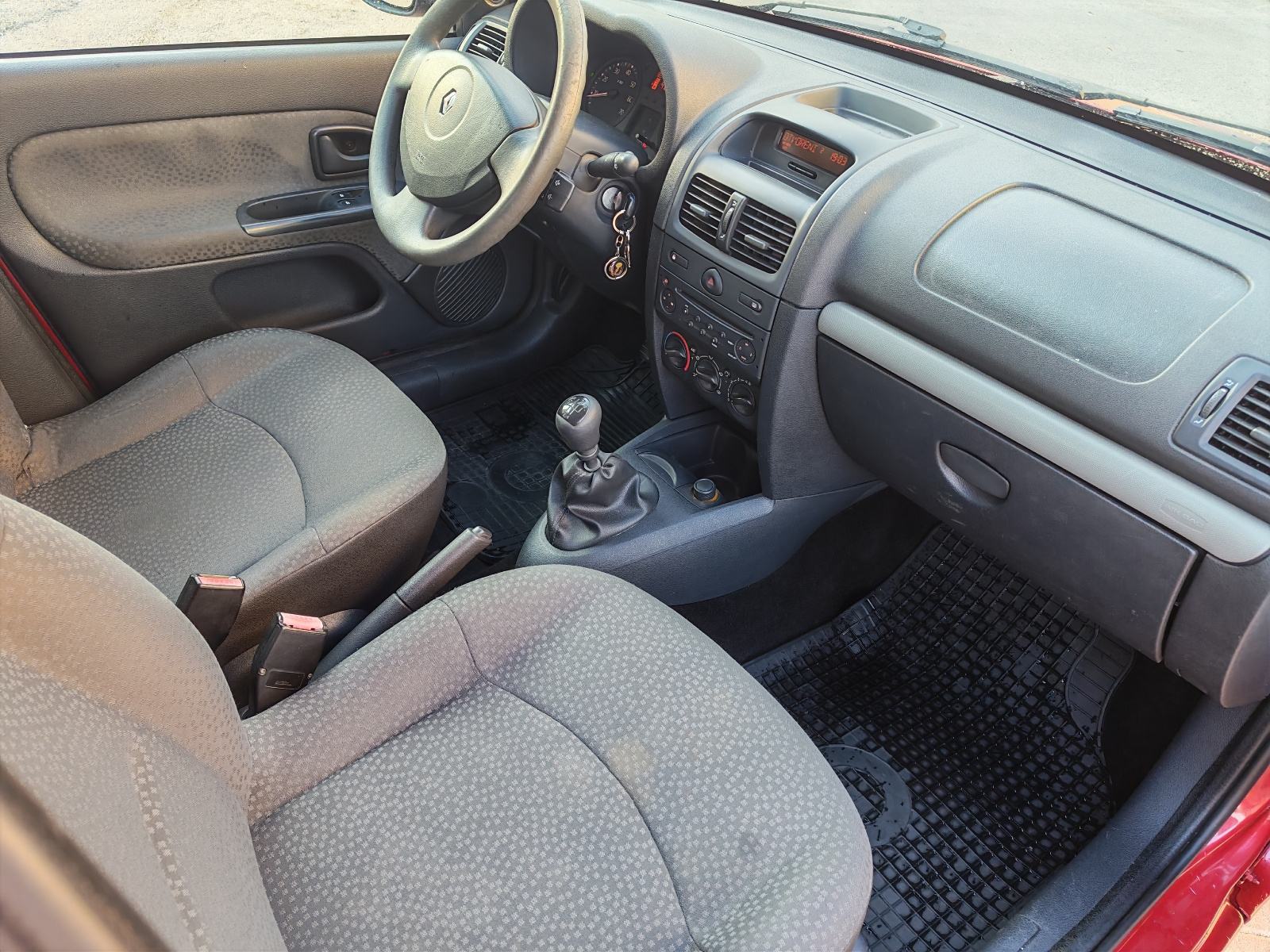 Renault Clio 1,2 8V - IZVANREDAN -, fotografija 14
