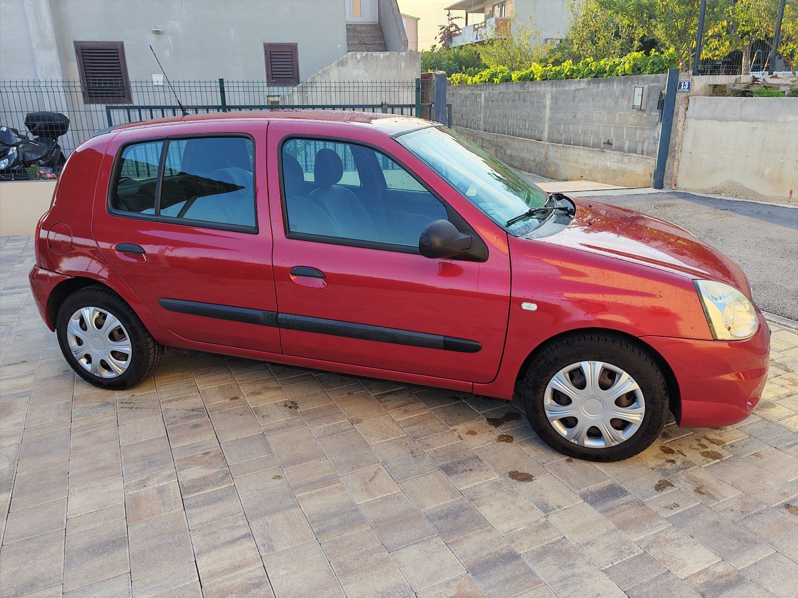 Renault Clio 1,2 8V - IZVANREDAN -, fotografija 8