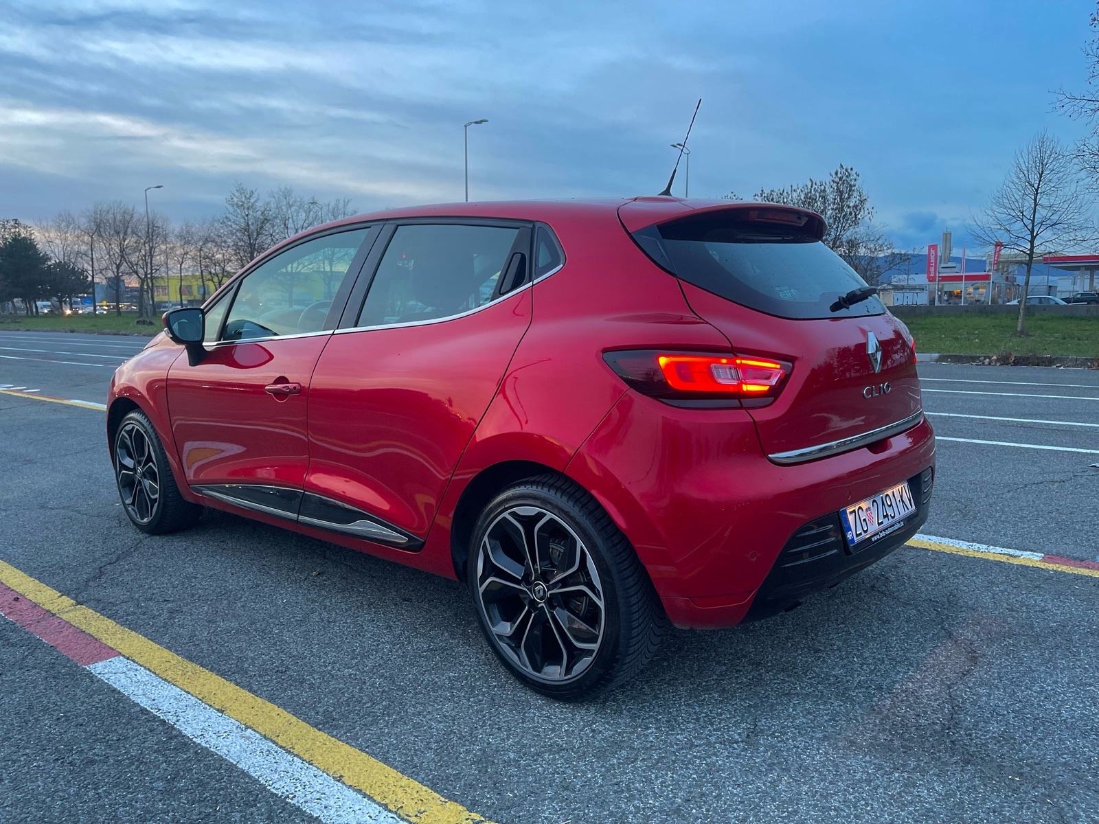 Renault Clio 1.2 TCe 2018., model IV, AUTOMATIK, fotografija 3