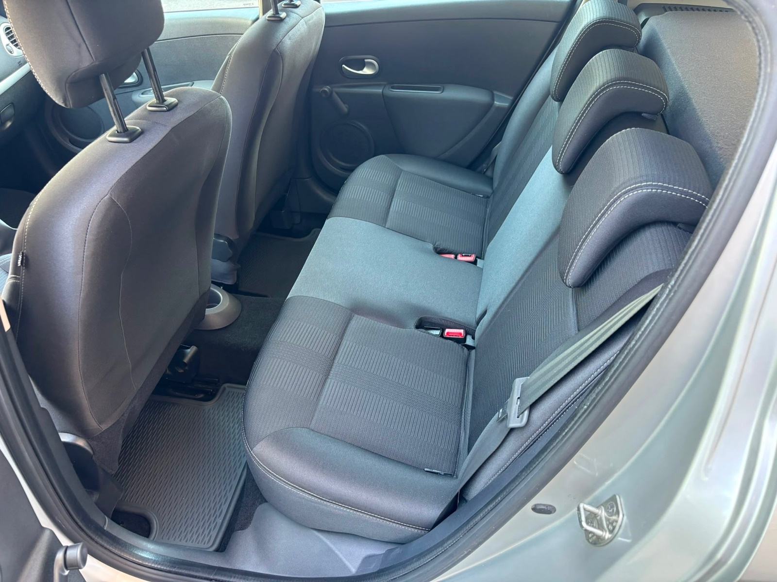 Renault Clio 1.2 benzin,1.Vlasnik, kupljen u HR.,samo 65ooo kilometara, fotografija 18