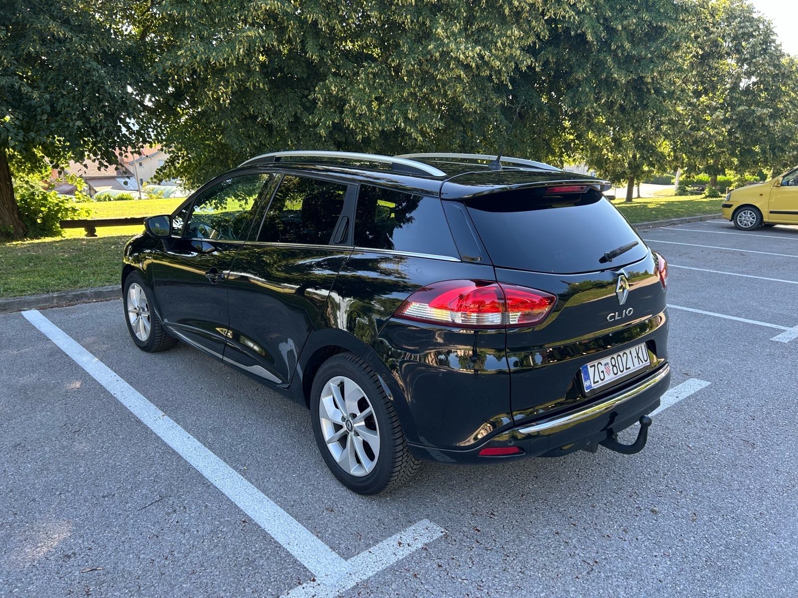 Renault Clio 1,2 NAVI ALU REG 1GOD SERVISNA ČETRI NOVE GUME TOPPP, fotografija 6