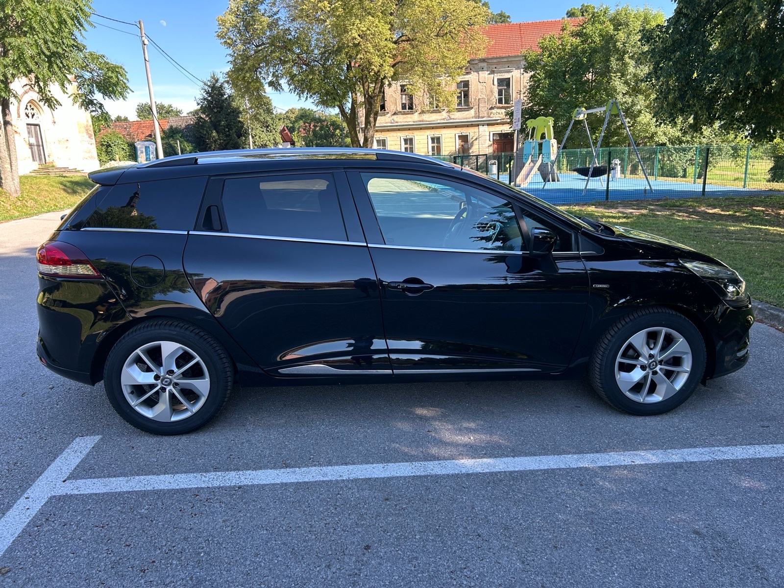 Renault Clio 1,2 NAVI ALU REG 1GOD SERVISNA ČETRI NOVE GUME TOPPP, pogled izvana - slika 4