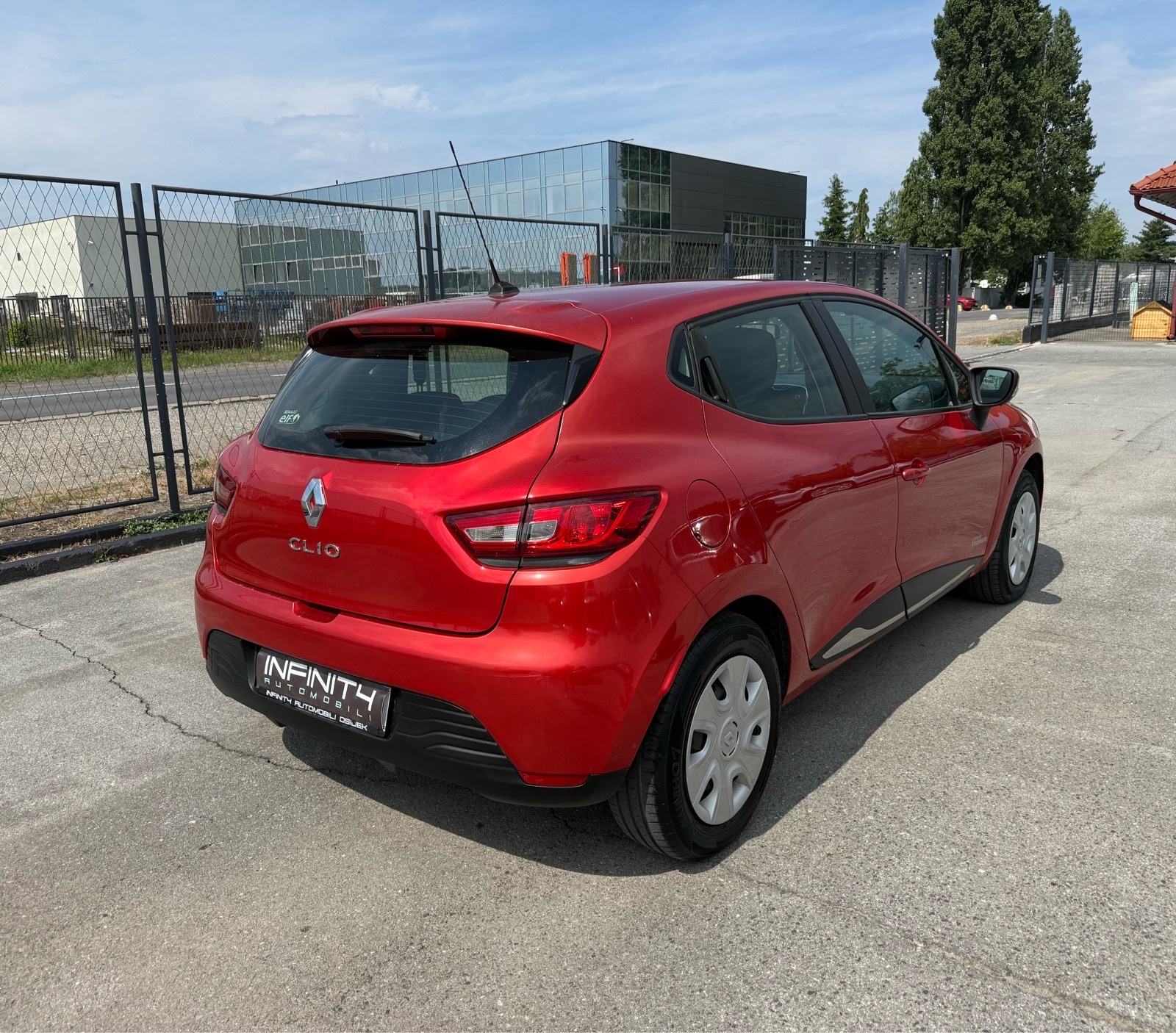 Renault Clio 1,2 NAVI, KLIMA, VELIKI SERVIS, TEMPOMAT, REG: 02./2027., fotografija 7