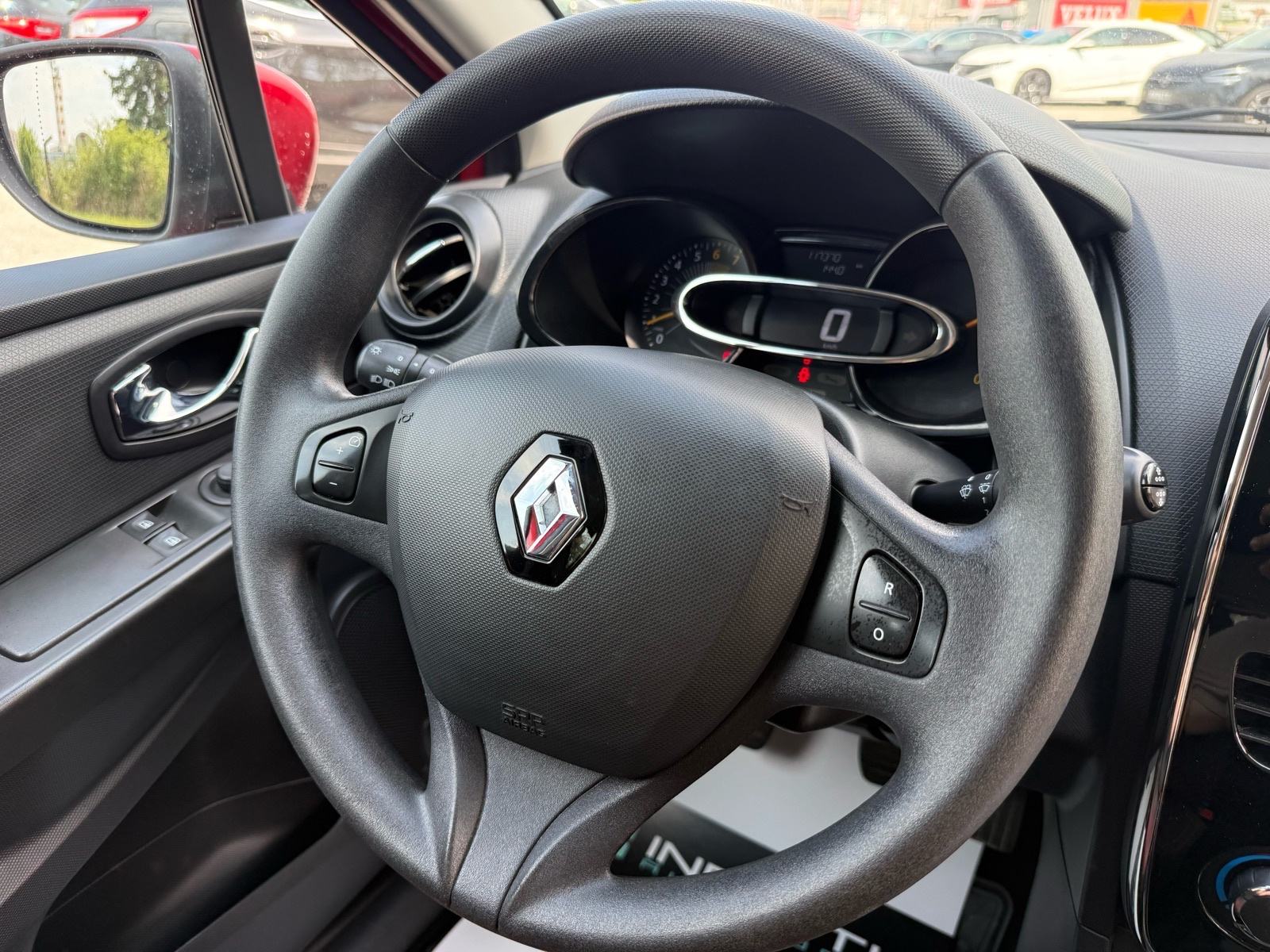 Renault Clio 1,2 NAVI, KLIMA, VELIKI SERVIS, TEMPOMAT, REG: 02./2027., fotografija 17