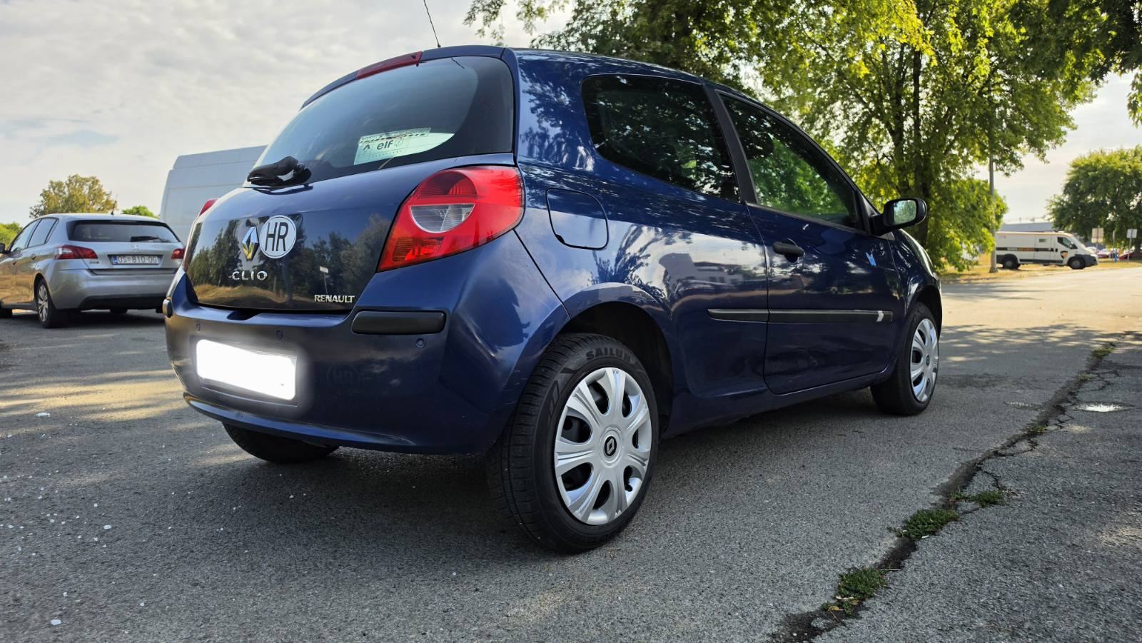 Renault Clio 1,2 ODLIČAN, fotografija 17