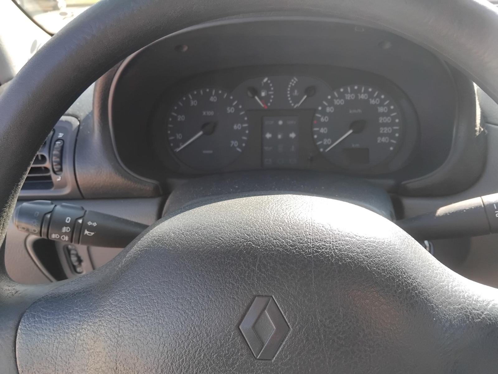 Renault Clio 1,2, fotografija 5