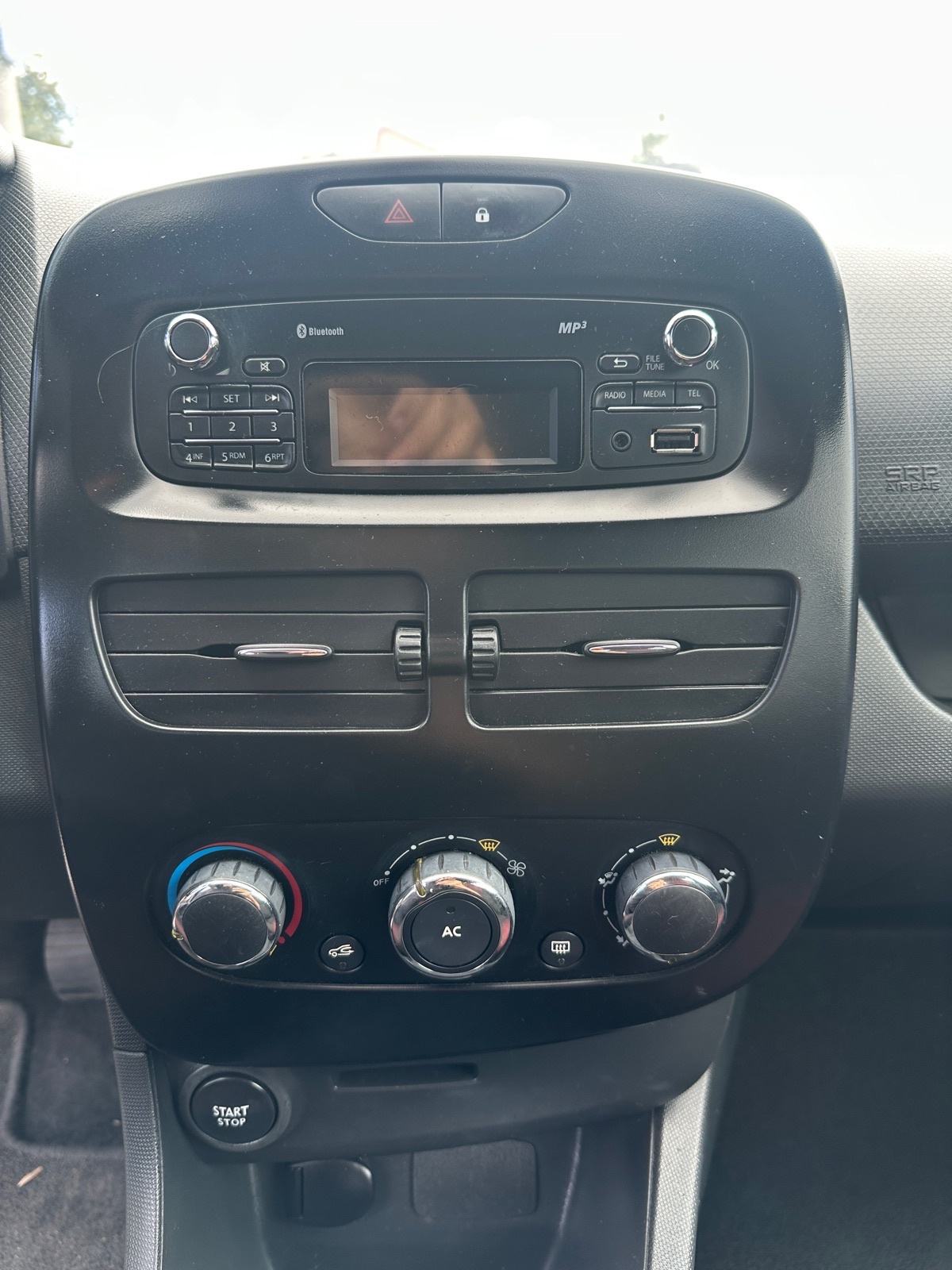 Renault Clio 1,2, fotografija 8