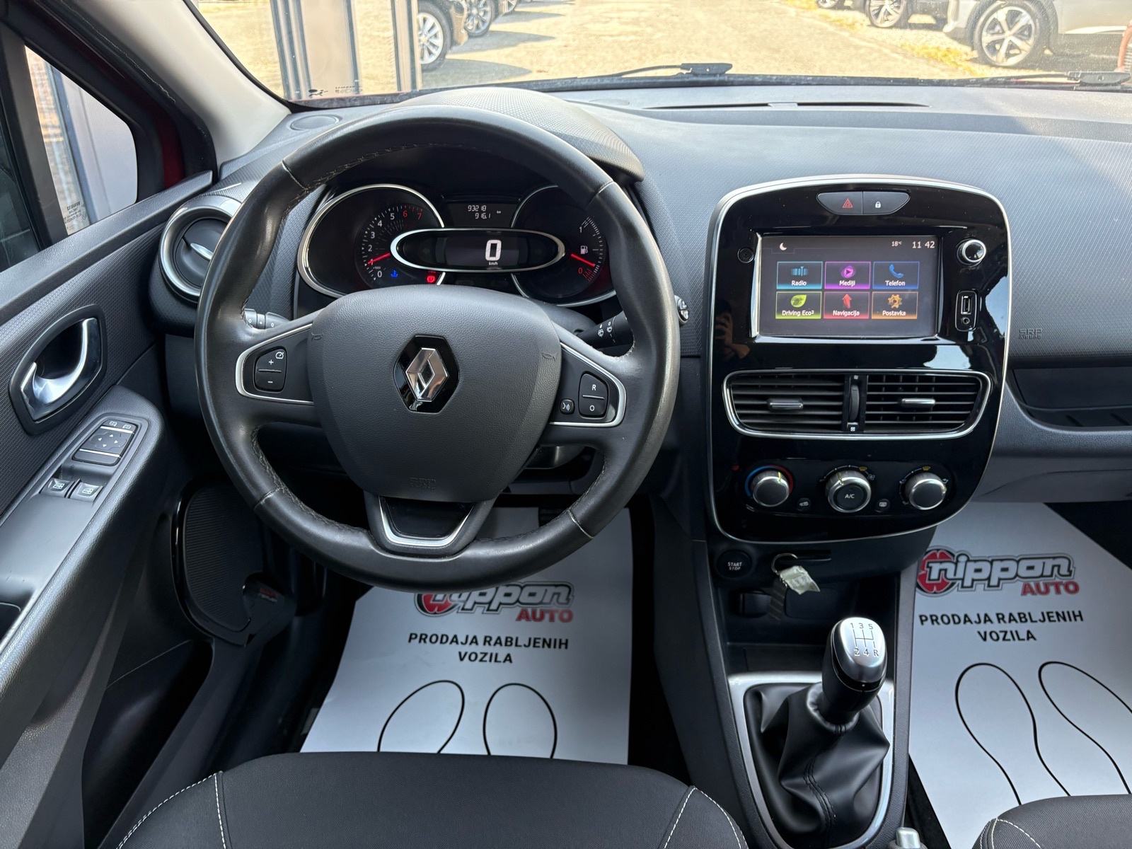 Renault Clio 1.2 Tce KLIMA - NAVI - LEASING RATA 190 €, fotografija 13