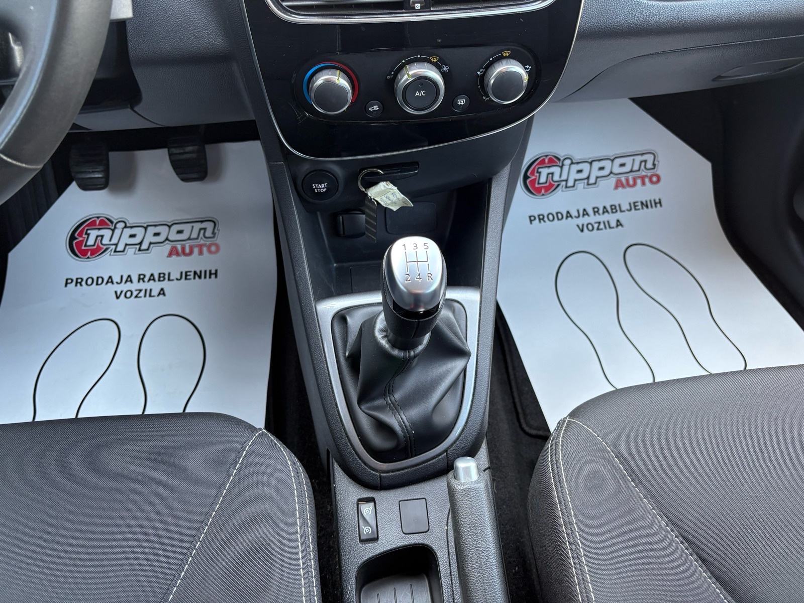 Renault Clio 1.2 Tce KLIMA - NAVI - LEASING RATA 190 €, fotografija 16