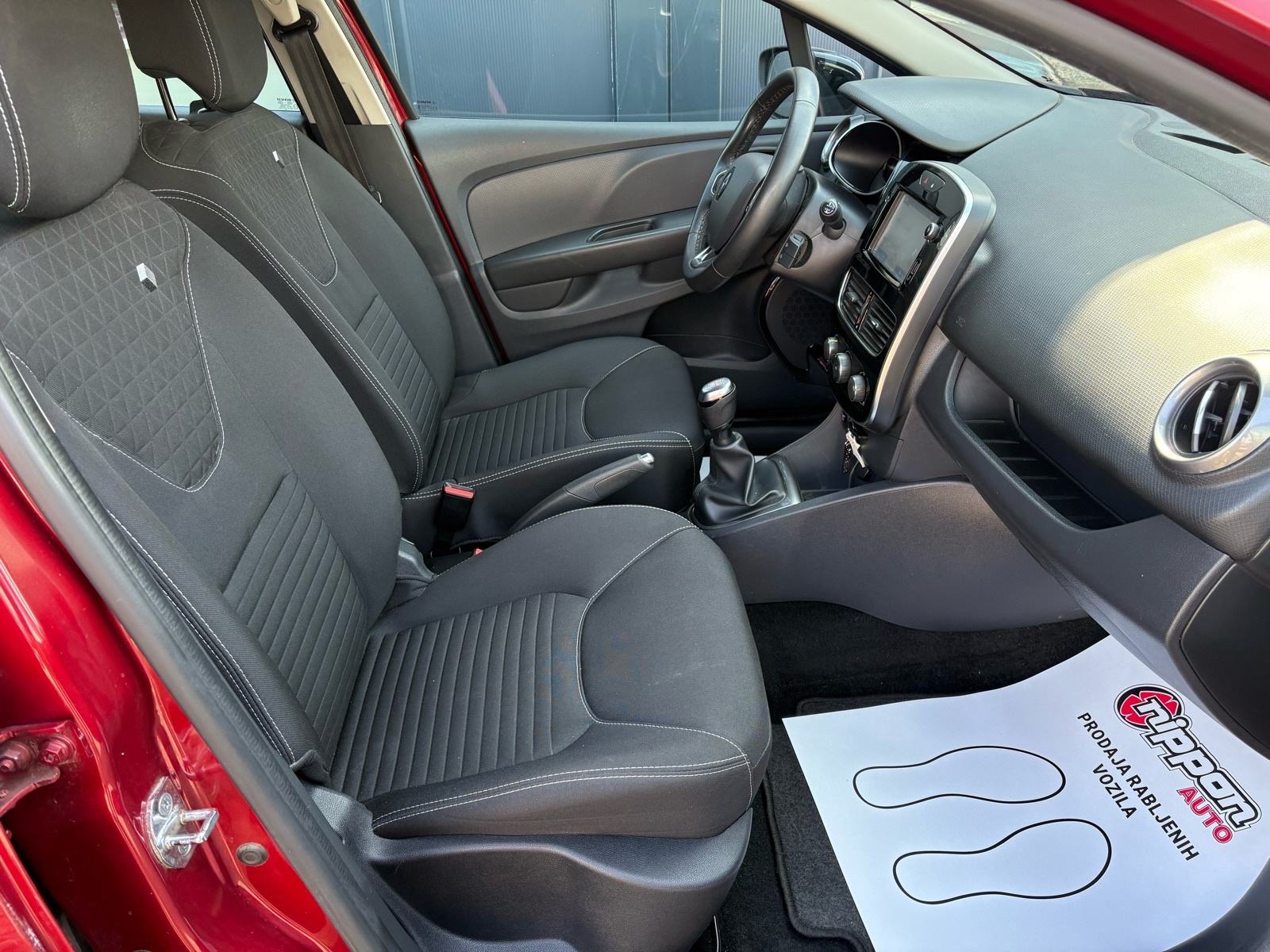 Renault Clio 1.2 Tce KLIMA - NAVI - LEASING RATA 190 €, fotografija 18