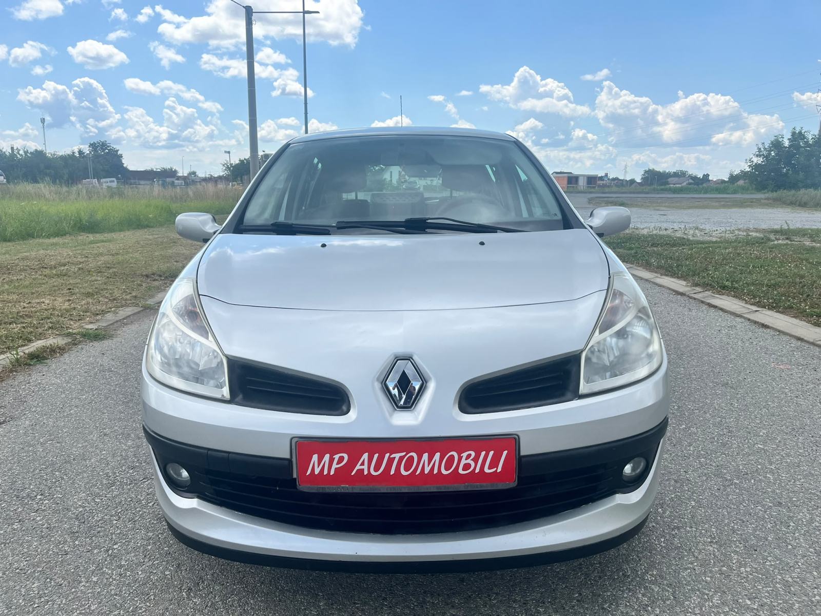 Renault Clio 1,2i-2009god.md-NAVIGACIJA-klima,alu,5vrata,servo,KARTICE, pogled izvana - slika 2