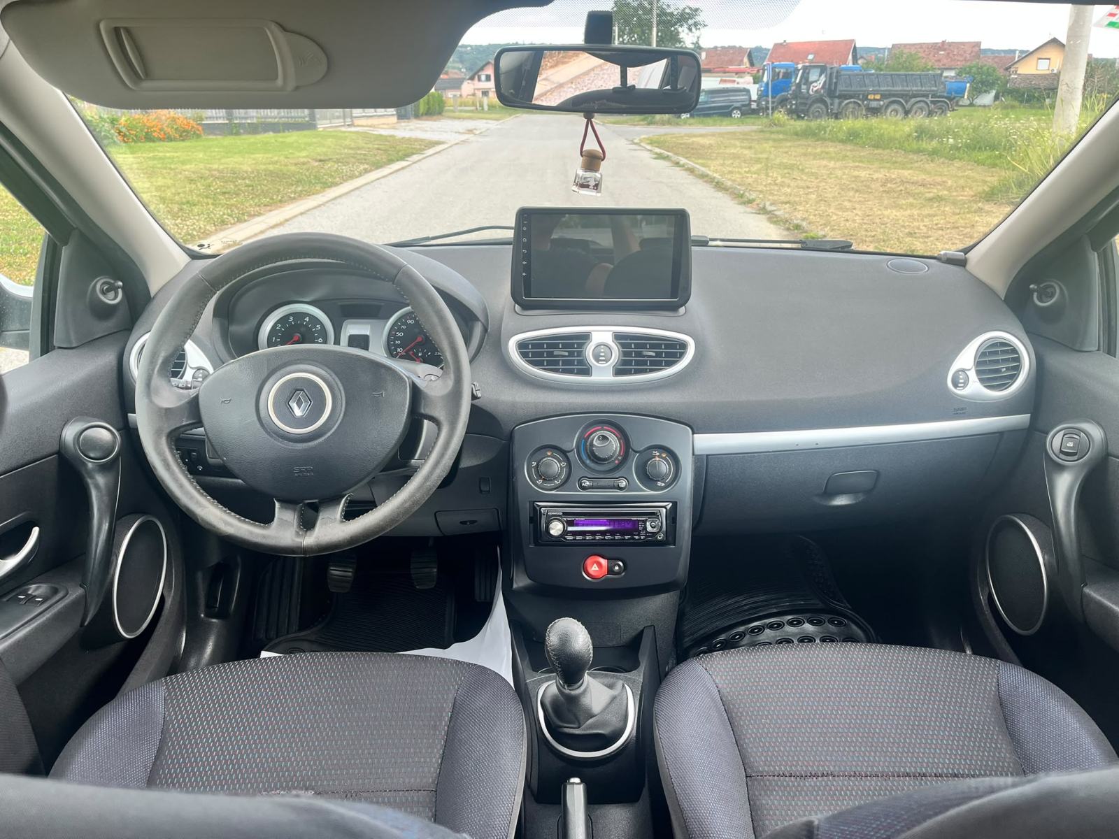 Renault Clio 1,2i-2009god.md-NAVIGACIJA-klima,alu,5vrata,servo,KARTICE, fotografija 10