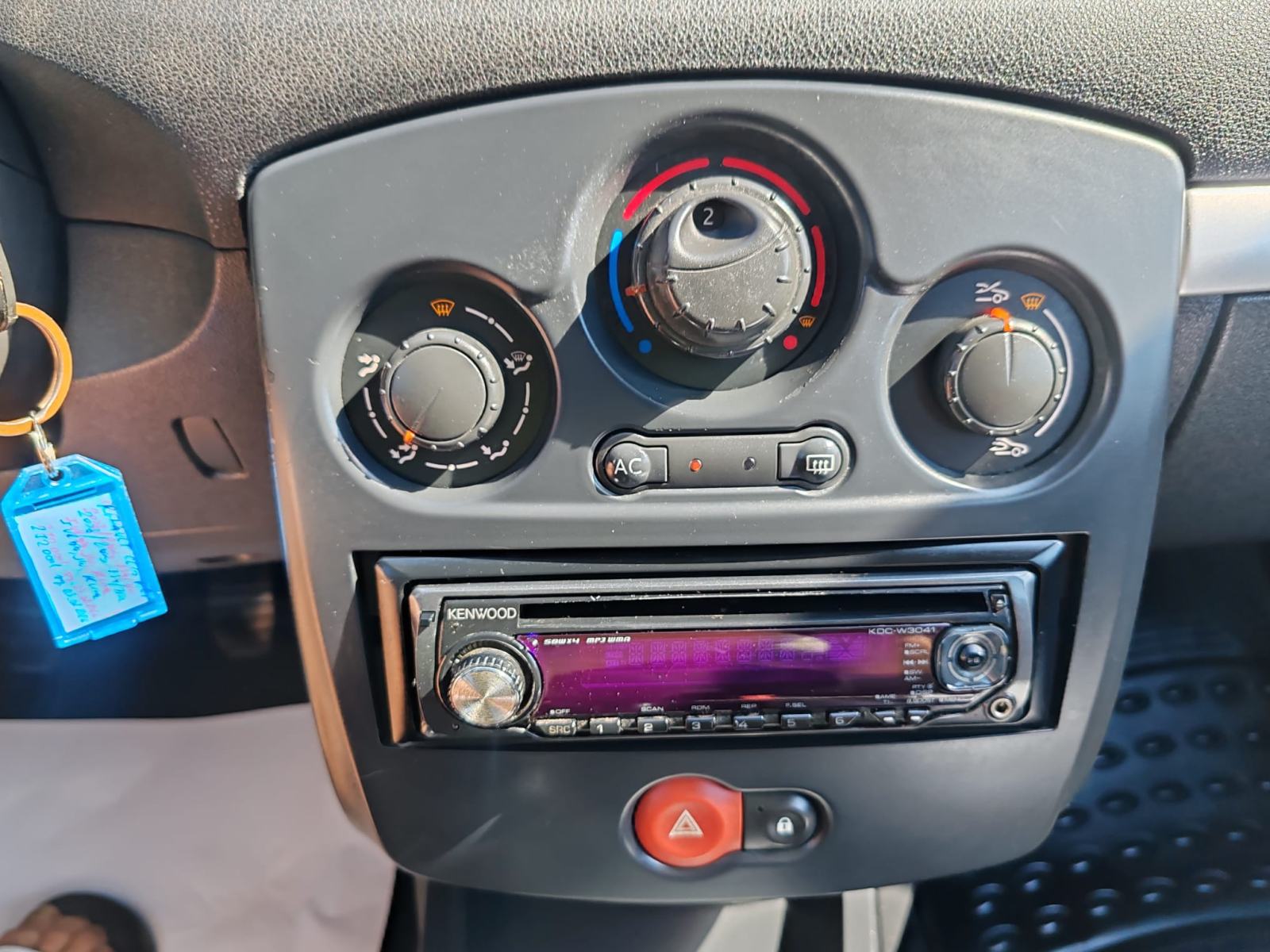 Renault Clio 1,2i-2009god.md-NAVIGACIJA-klima,alu,5vrata,servo,KARTICE, fotografija 13